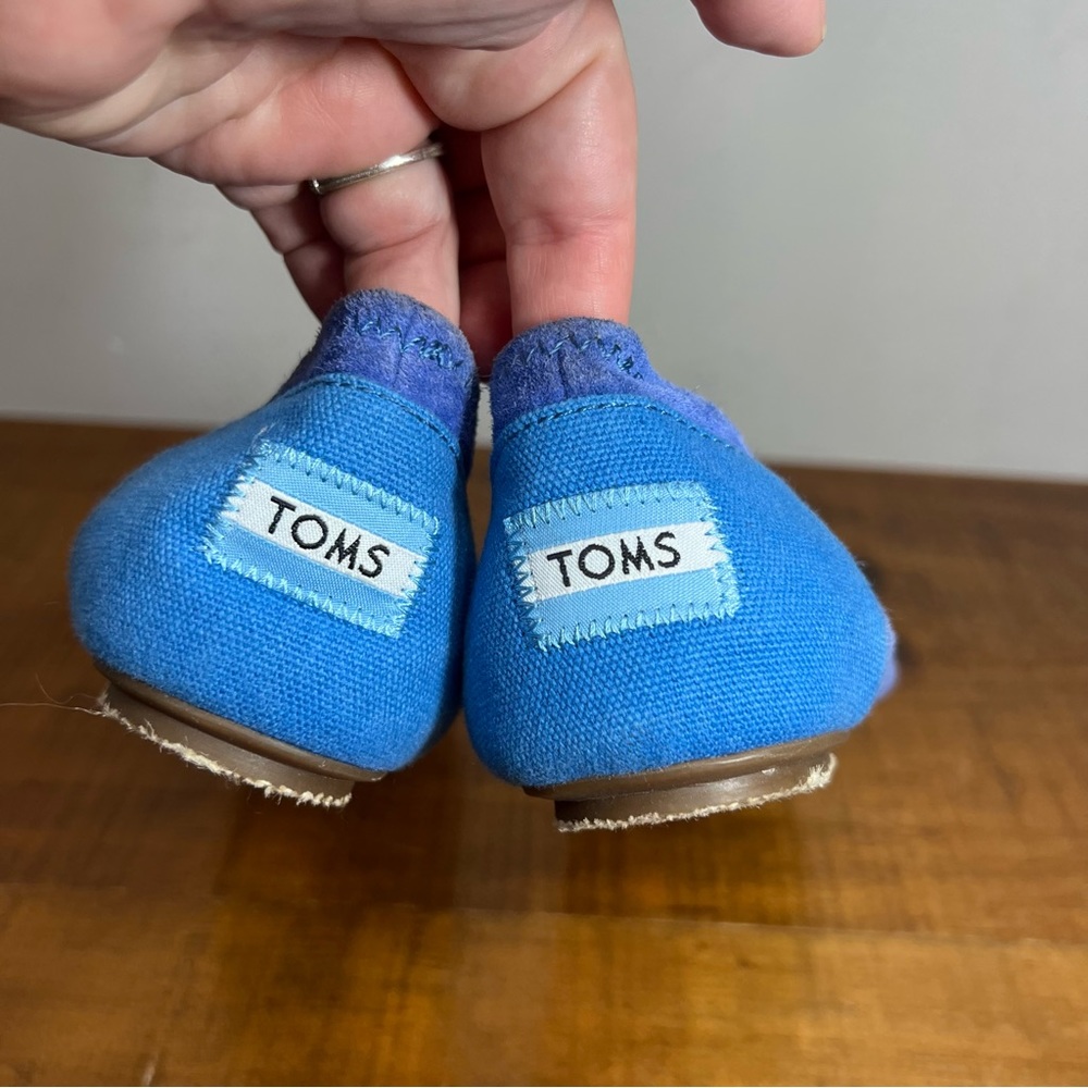 Toms blue suede ballet flats size 9 - Picture 6 of 7